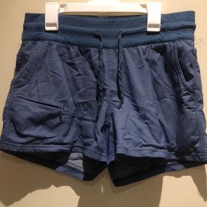 Women’s North Face shorts. Dark blue. Size small